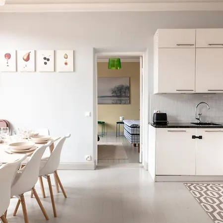 2ndhomes Luxurious 127 M2 3br Top Floor In Historically Valuable Building In City Center Apartment Helsinki