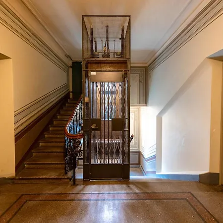2ndhomes Luxurious 127 M2 3br Top Floor In Historically Valuable Building In City Center * Helsinki